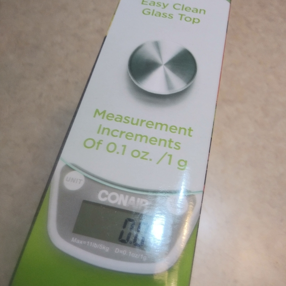 Conair Digital Food Scale - Glass Top w/capacity up to 11 pounds - Picture 3 of 5